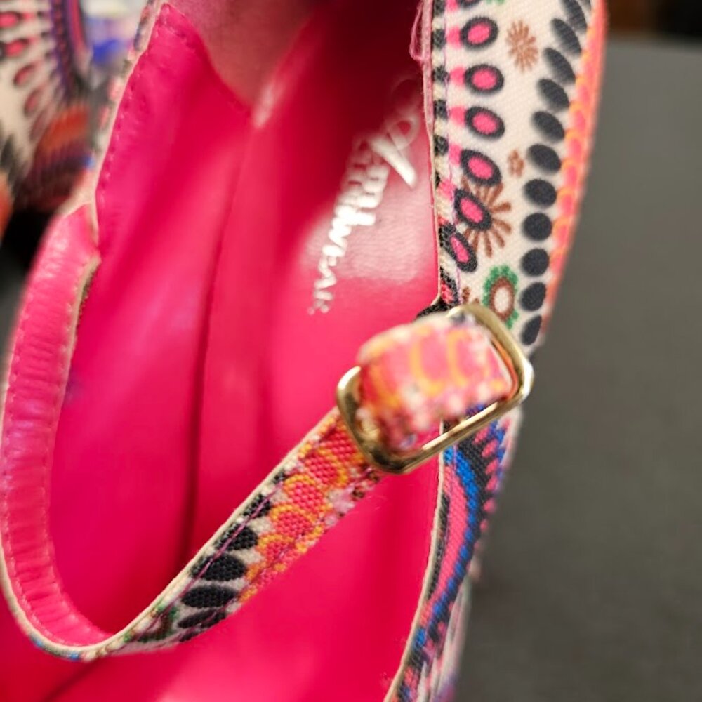 AMI Clubwear Pump High Heels - Picture 7 of 8